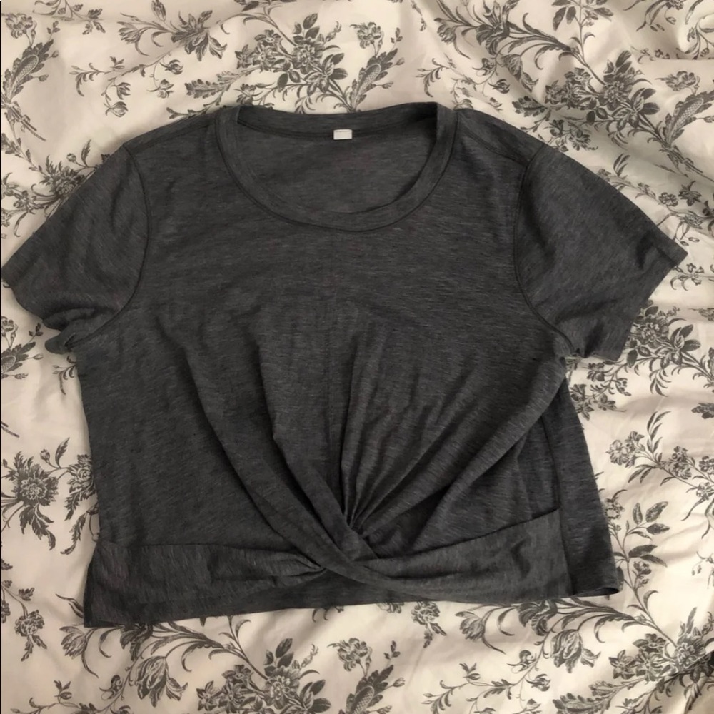 Lululemon top